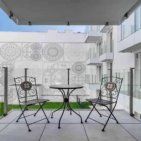 Wieckowskiego View By Bookinghost Lodz