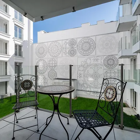 Wieckowskiego View By Bookinghost