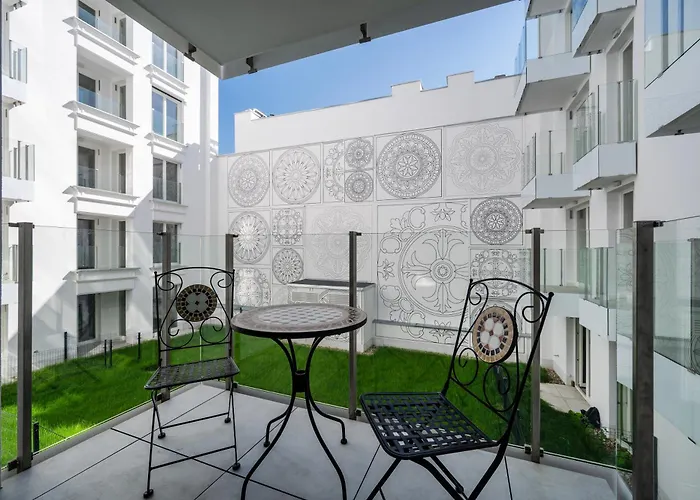 Wieckowskiego View By Bookinghost